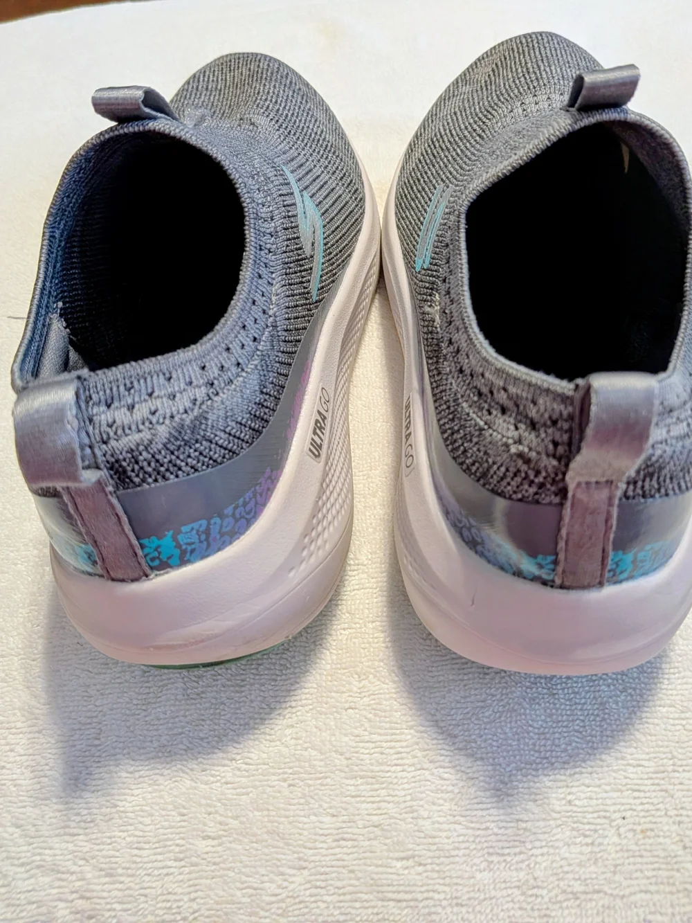 Skechers slip athletic